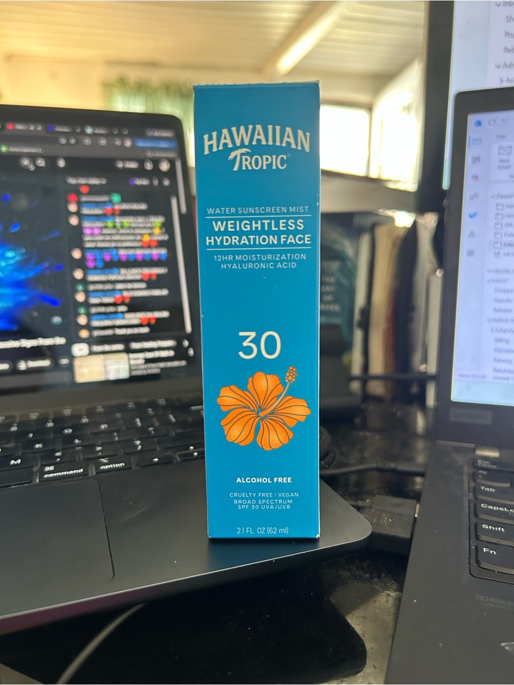Hawaiian Tropic Weightless Hydration Face Sunscreen Mist SPF 30 - Blue